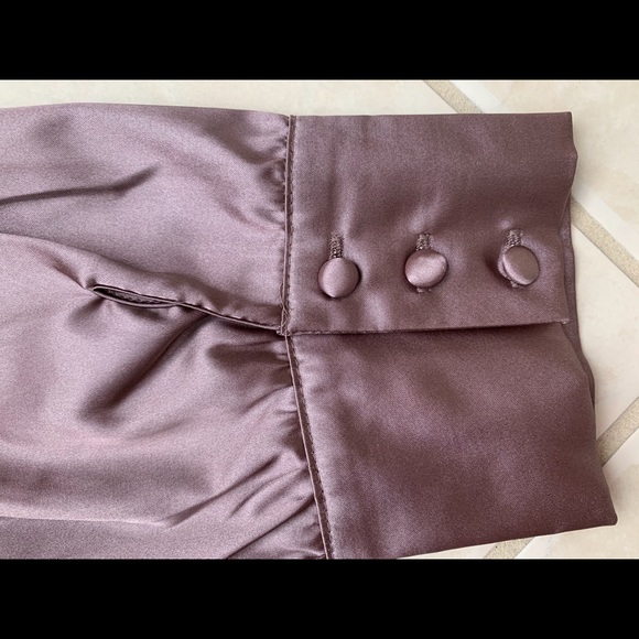 The Limited Women’s V-Neck Metallic Blouse - sz S - Picture 5 of 9